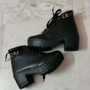 Women's Boots